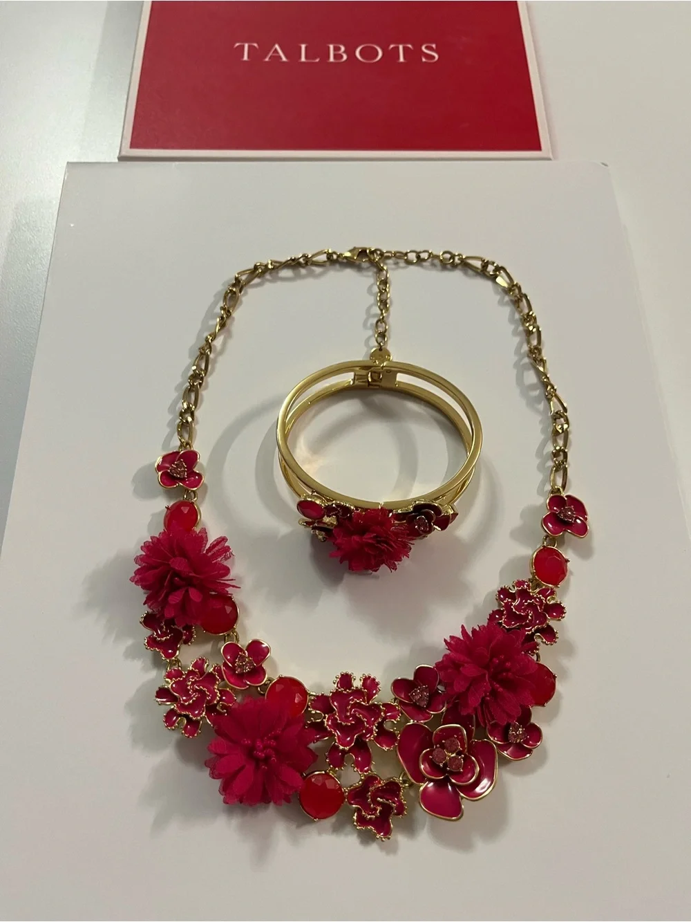 Talbots bright hot pink Floral Statement Necklace, Bracelet & Earrings Set